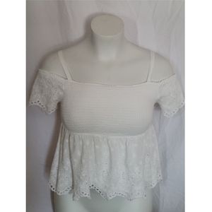 TORRID Size 00 White Eyelet Lace Blouse